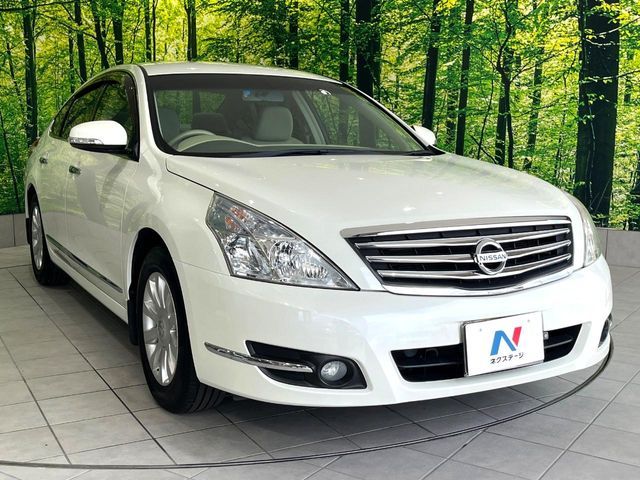 NISSAN TEANA 2011