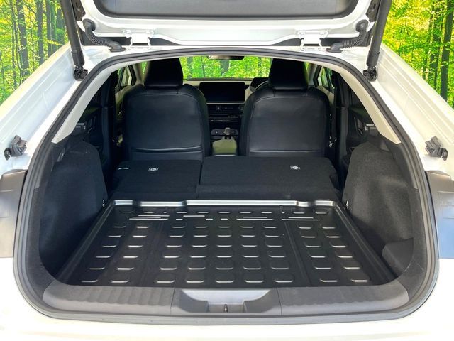 TOYOTA PRIUS PHV 2023