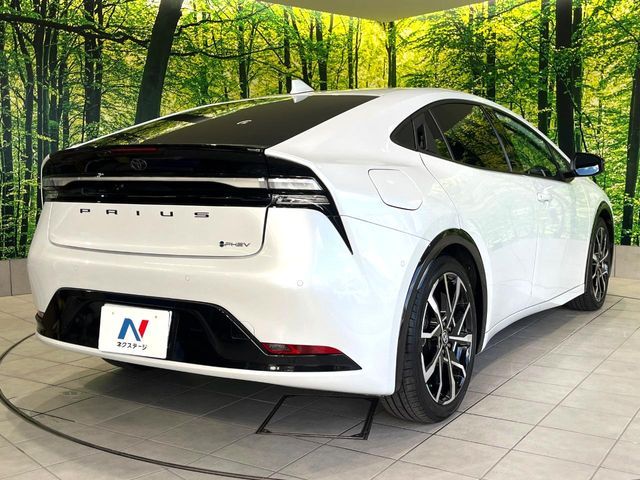 TOYOTA PRIUS PHV 2023