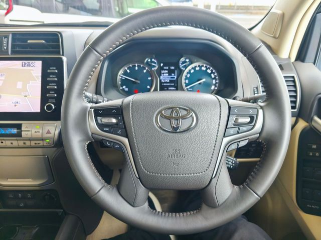 TOYOTA LANDCRUISER PRADO 2023