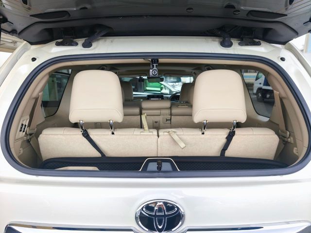 TOYOTA LANDCRUISER PRADO 2023