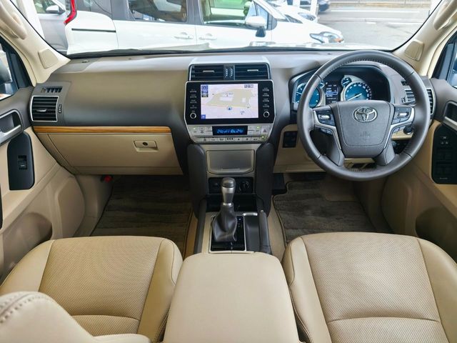 TOYOTA LANDCRUISER PRADO 2023