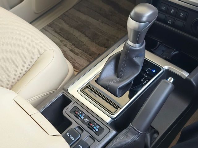 TOYOTA LANDCRUISER PRADO 2023