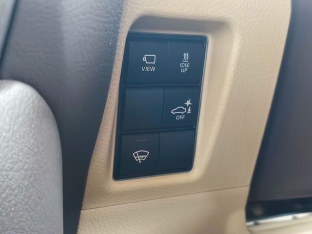 TOYOTA LANDCRUISER PRADO 2023