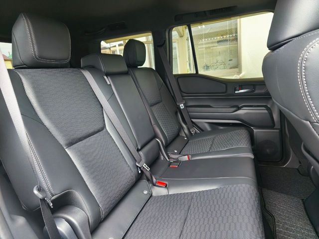 TOYOTA LANDCRUISER 250 2025