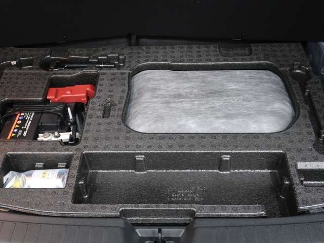 NISSAN NOTE 4WD 2024