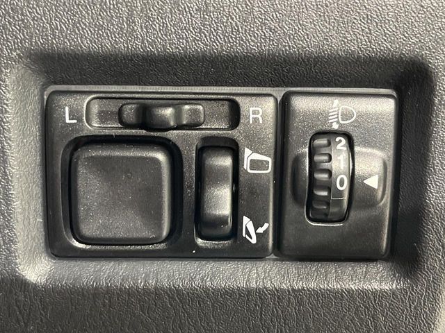 SUZUKI JIMNY SIERRA 2015