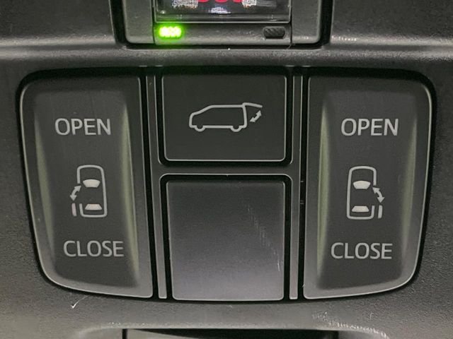 TOYOTA ALPHARD 4WD 2022