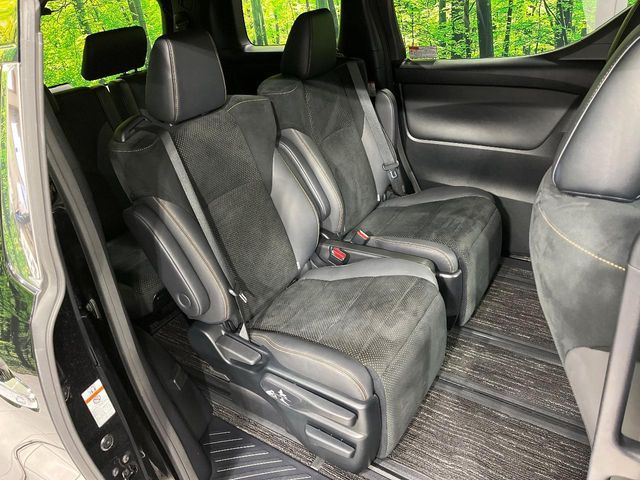 TOYOTA ALPHARD 4WD 2022