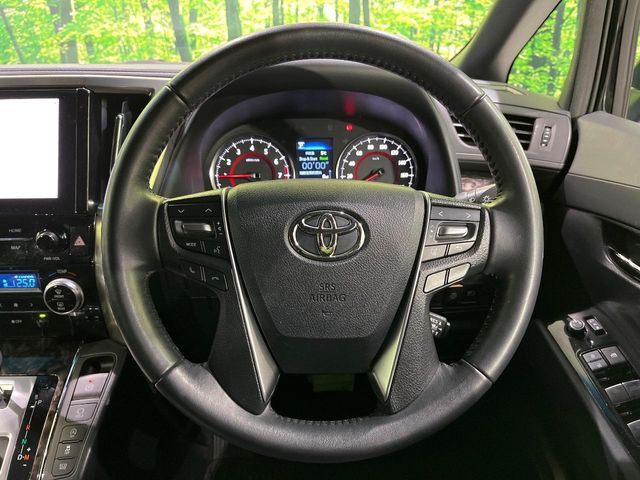 TOYOTA ALPHARD 4WD 2022