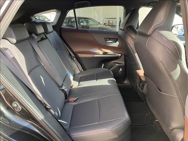 TOYOTA HARRIER HYBRID 2023