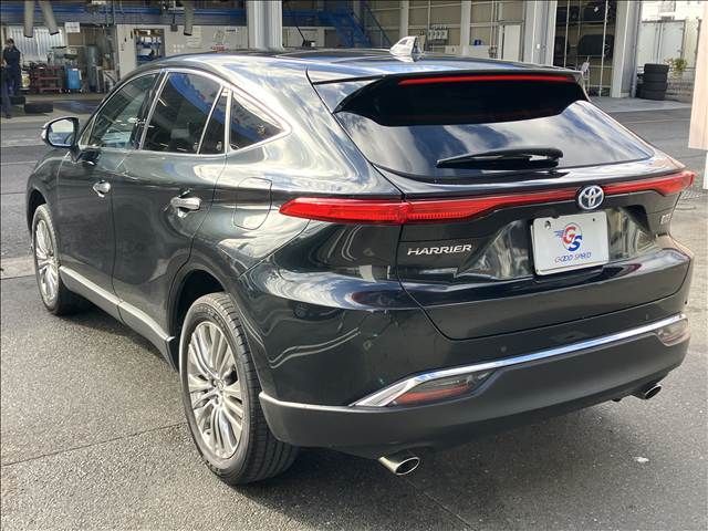 TOYOTA HARRIER HYBRID 2023
