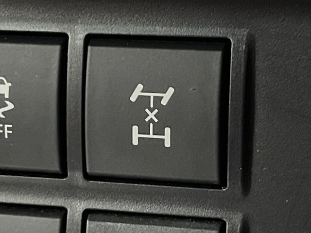 TOYOTA LANDCRUISER PRADO 2022