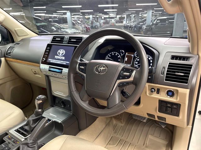 TOYOTA LANDCRUISER PRADO 2023
