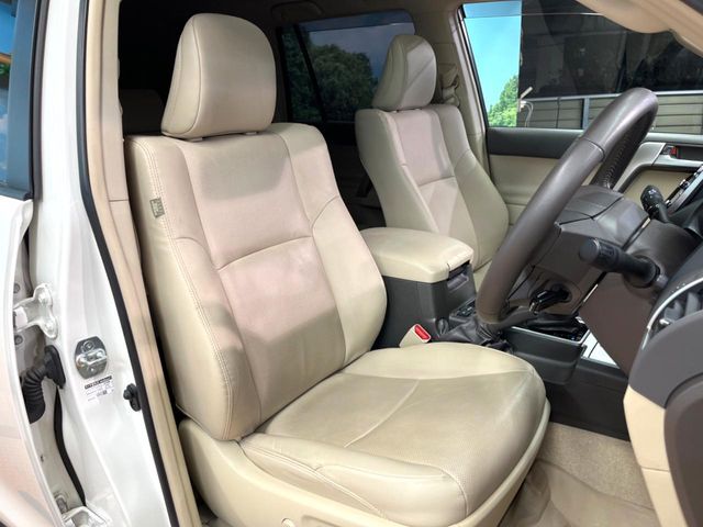 TOYOTA LANDCRUISER PRADO 2023