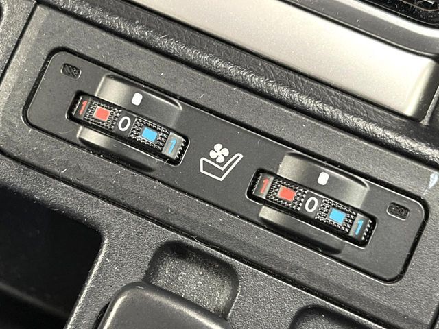 TOYOTA LANDCRUISER PRADO 2022