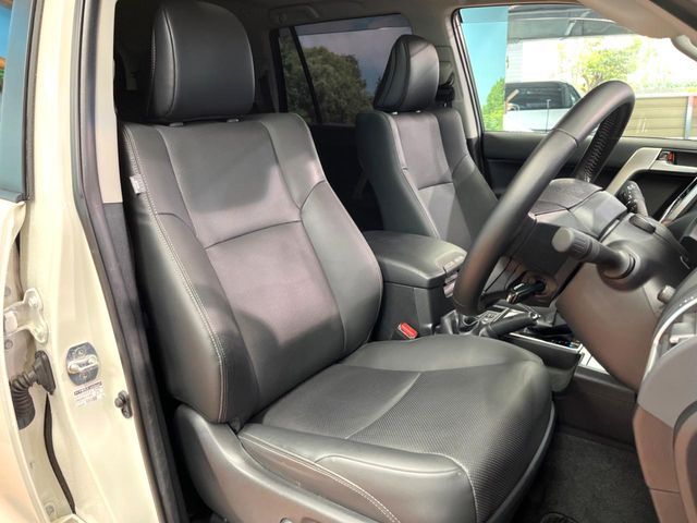 TOYOTA LANDCRUISER PRADO 2022