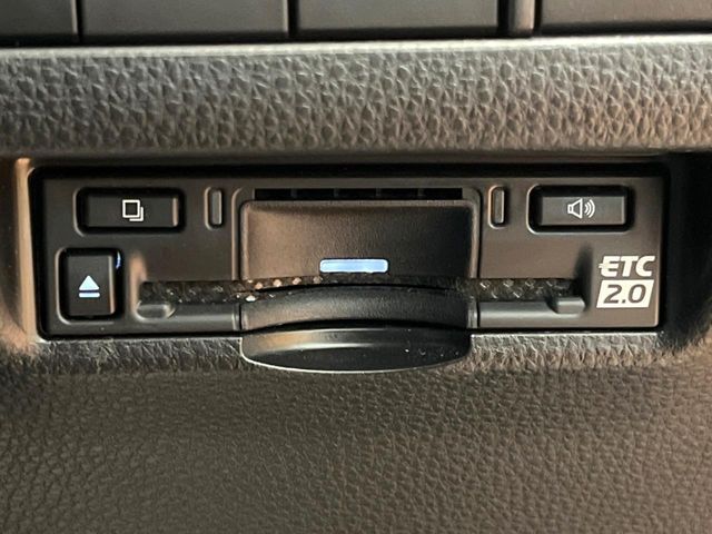 TOYOTA HARRIER HYBRID 2024