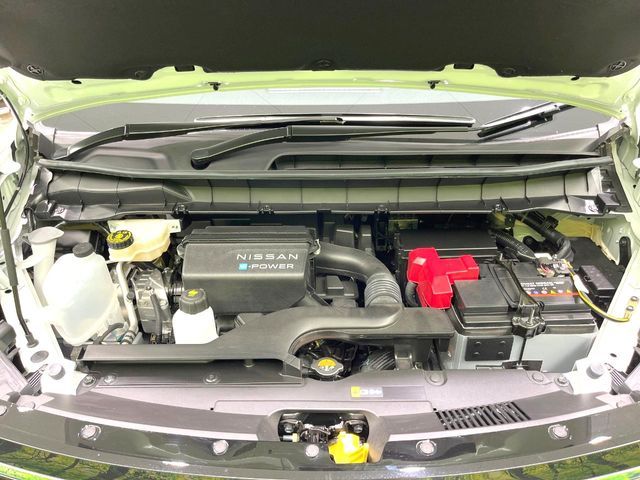 NISSAN SERENA  WG 2025