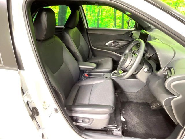 TOYOTA YARIS CROSS HYBRID 2025