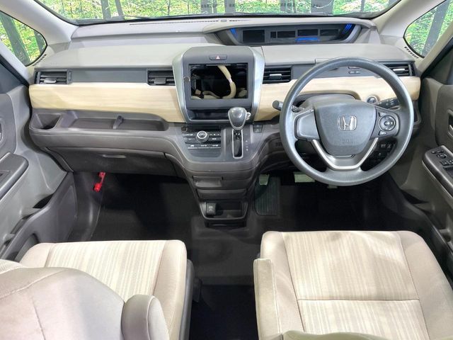 HONDA FREED 2016