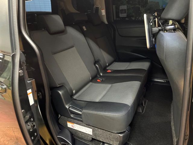 TOYOTA SIENTA HYBRID 2022