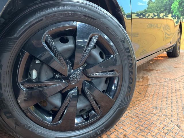 TOYOTA SIENTA HYBRID 2022