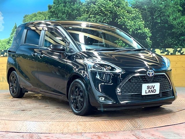 TOYOTA SIENTA HYBRID 2022