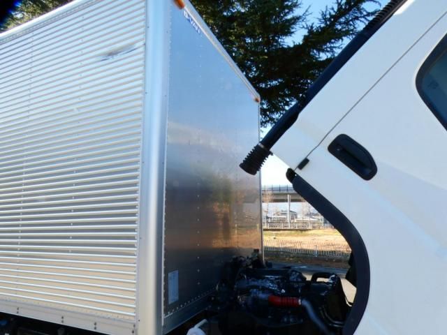 MITSUBISHI CANTER 2017