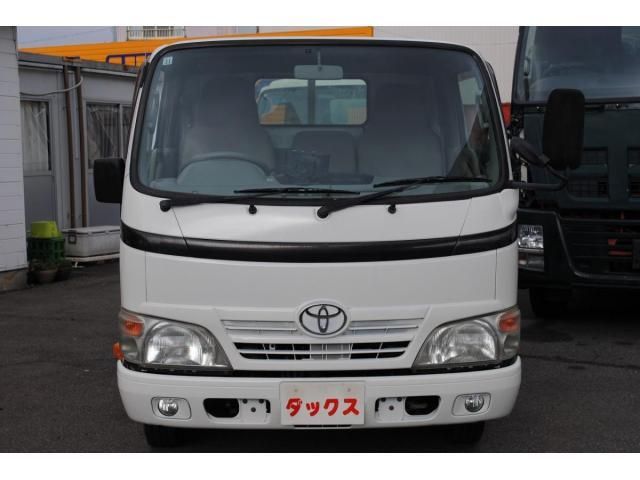 TOYOTA DYNA 2012