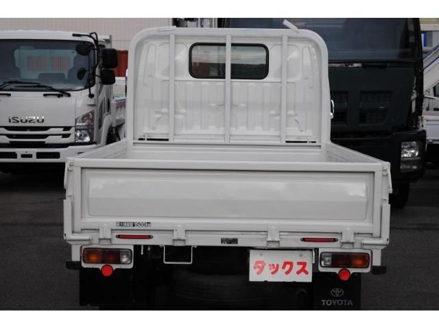 TOYOTA DYNA 2012