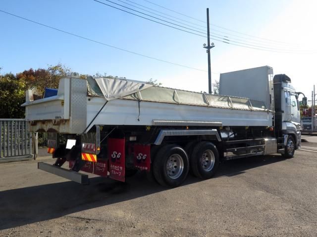 MITSUBISHI FUSOU SUPER GREAT 2020