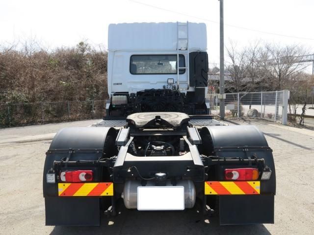 NISSAN DIESEL Quon 2020