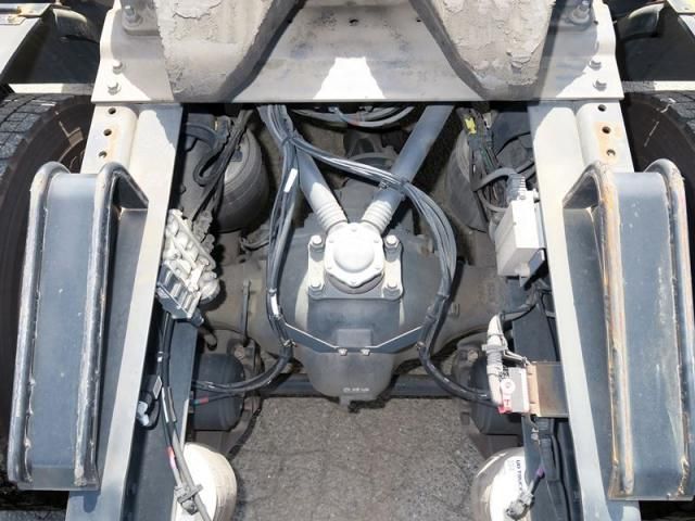 NISSAN DIESEL Quon 2020