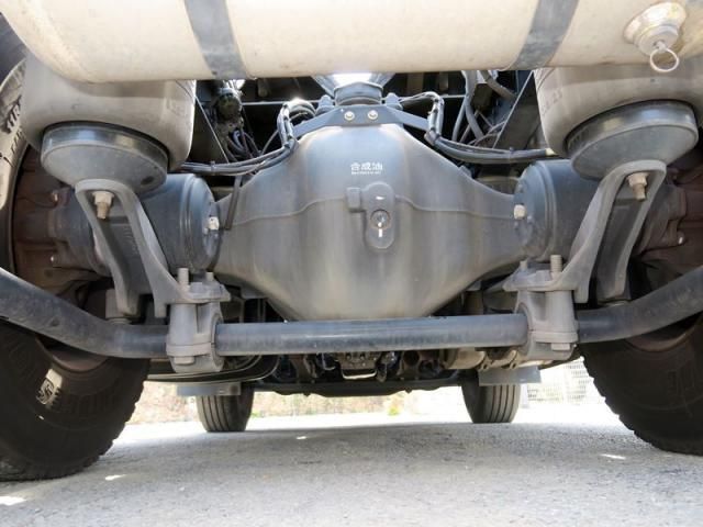 NISSAN DIESEL Quon 2020