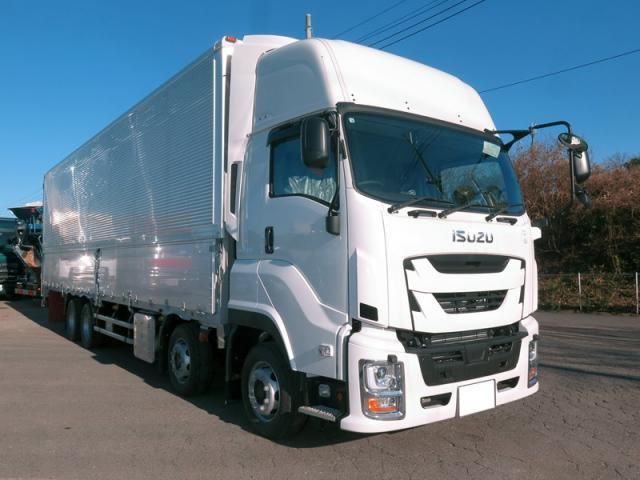 ISUZU GIGA 2024