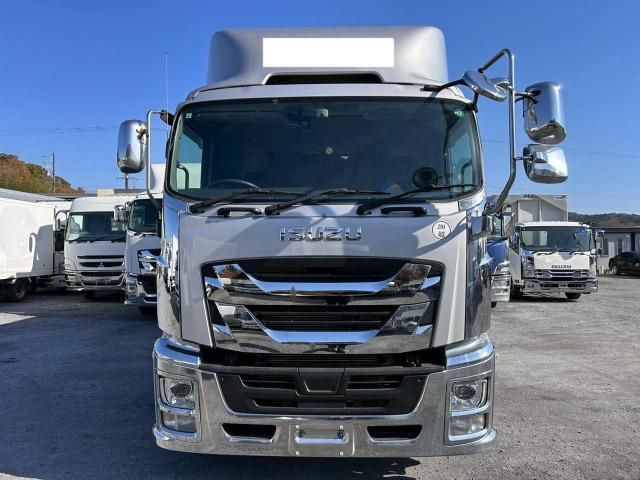 ISUZU GIGA 2020