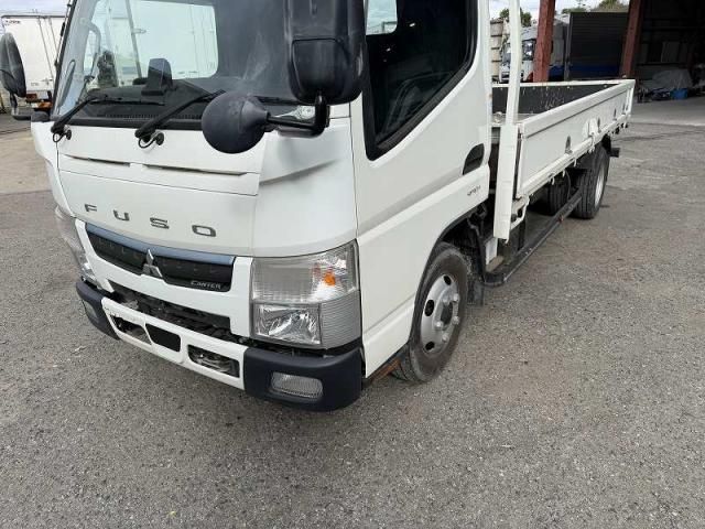 MITSUBISHI CANTER 2020