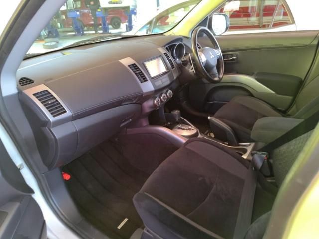 MITSUBISHI OUTLANDER 4WD 2009
