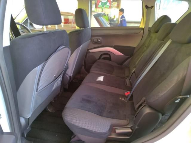 MITSUBISHI OUTLANDER 4WD 2009
