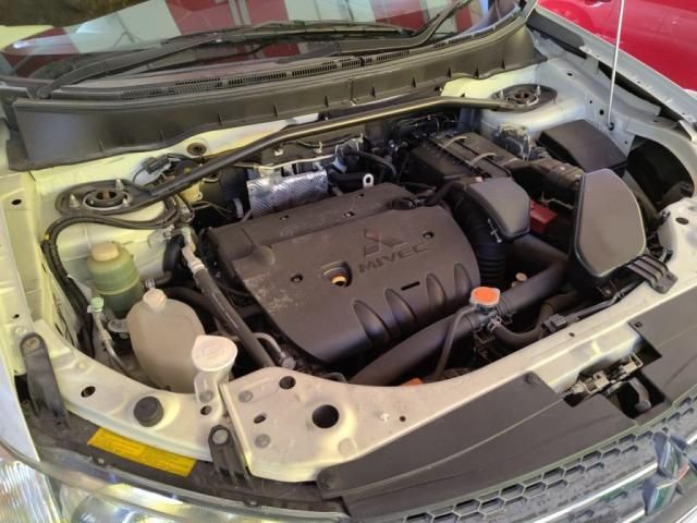 MITSUBISHI OUTLANDER 4WD 2009