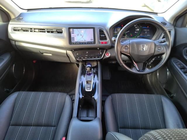 HONDA VEZEL HYBRID 2015