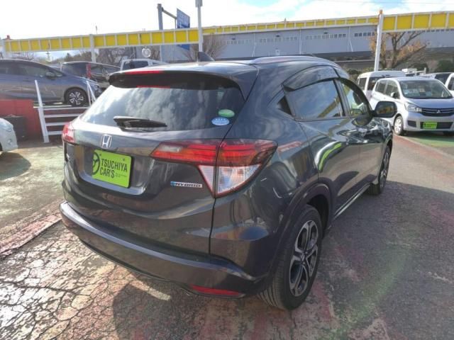 HONDA VEZEL HYBRID 2015