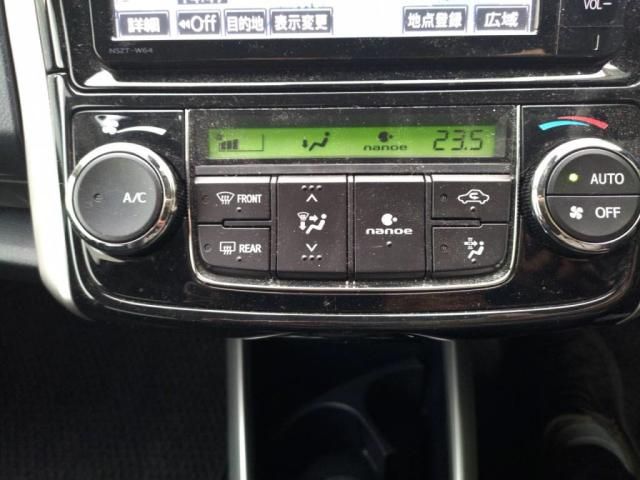 TOYOTA COROLLA FIELDER 2015