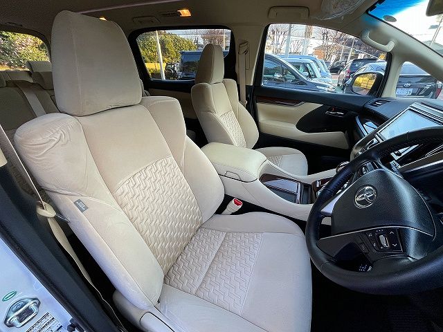 TOYOTA ALPHARD hybrid 4WD 2017