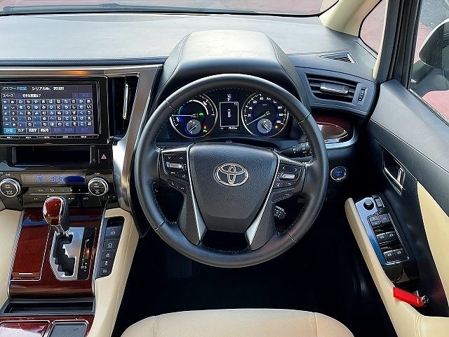 TOYOTA ALPHARD hybrid 4WD 2017