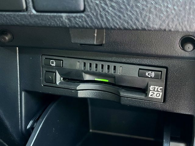 TOYOTA ALPHARD hybrid 4WD 2017