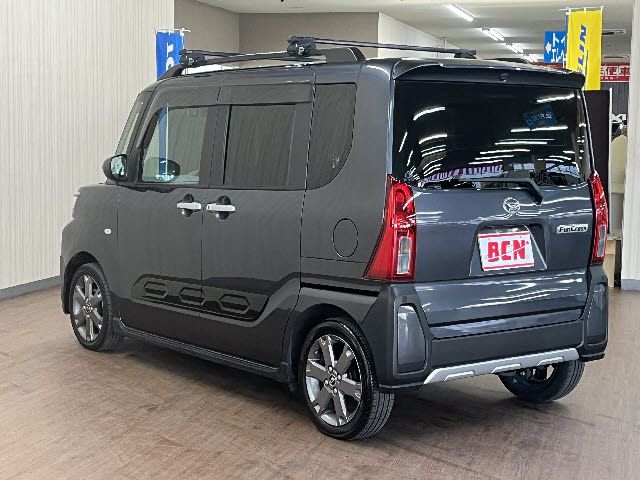 DAIHATSU TANTO FAN CROSS 2023
