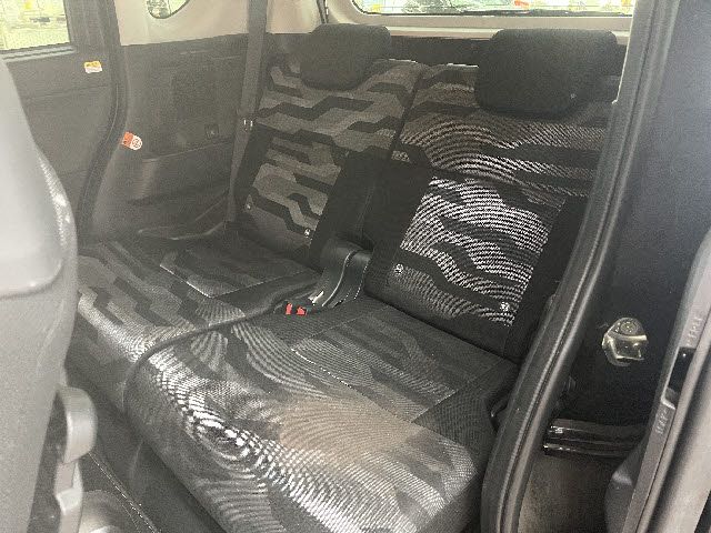 DAIHATSU TANTO FAN CROSS 2023