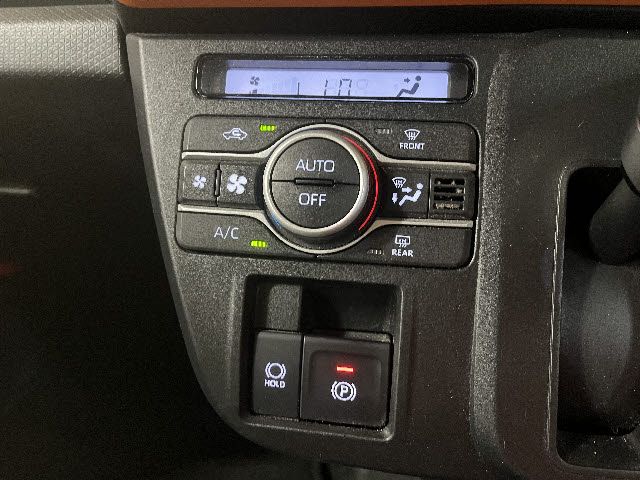 DAIHATSU TANTO FAN CROSS 2023